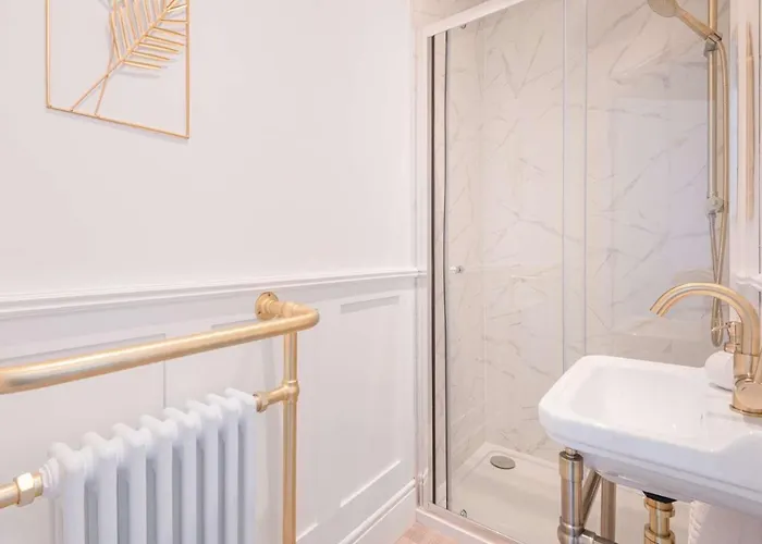 Belsfield * باونيس أون وينديرمير