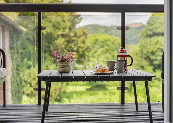 Belsfield باونيس أون وينديرمير